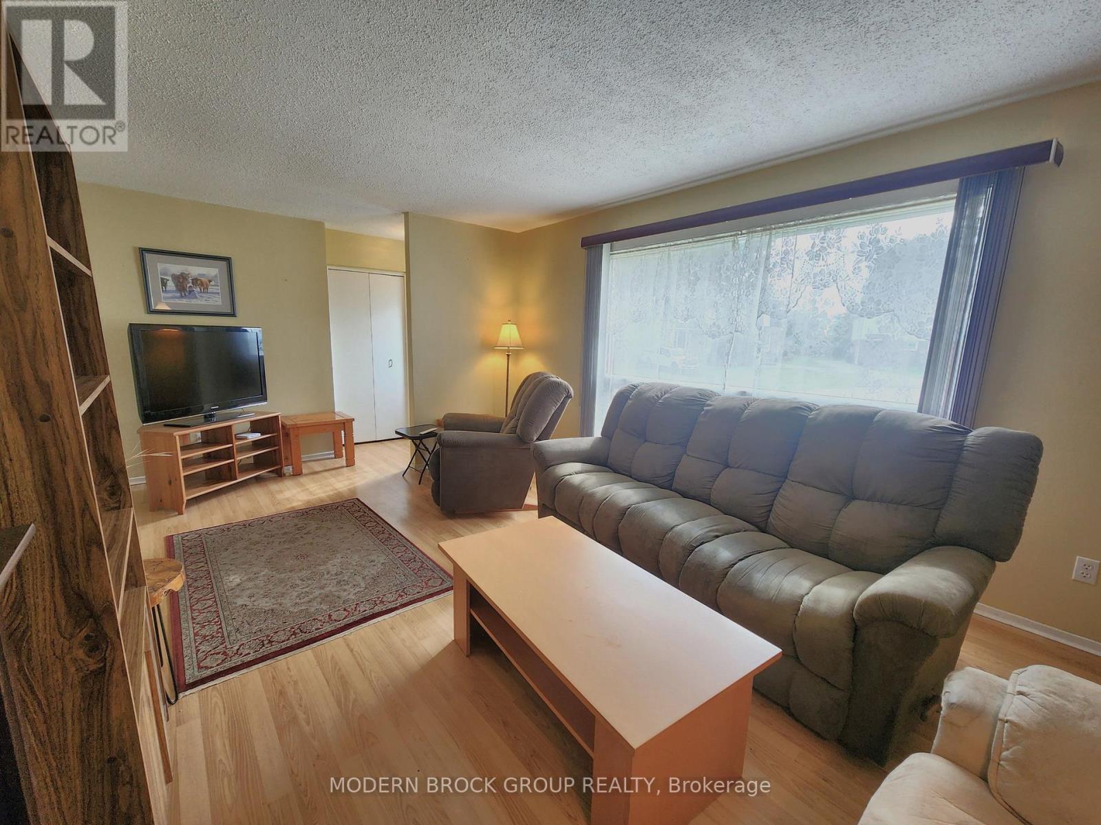 944 Mackenzie Road Property Photo 6