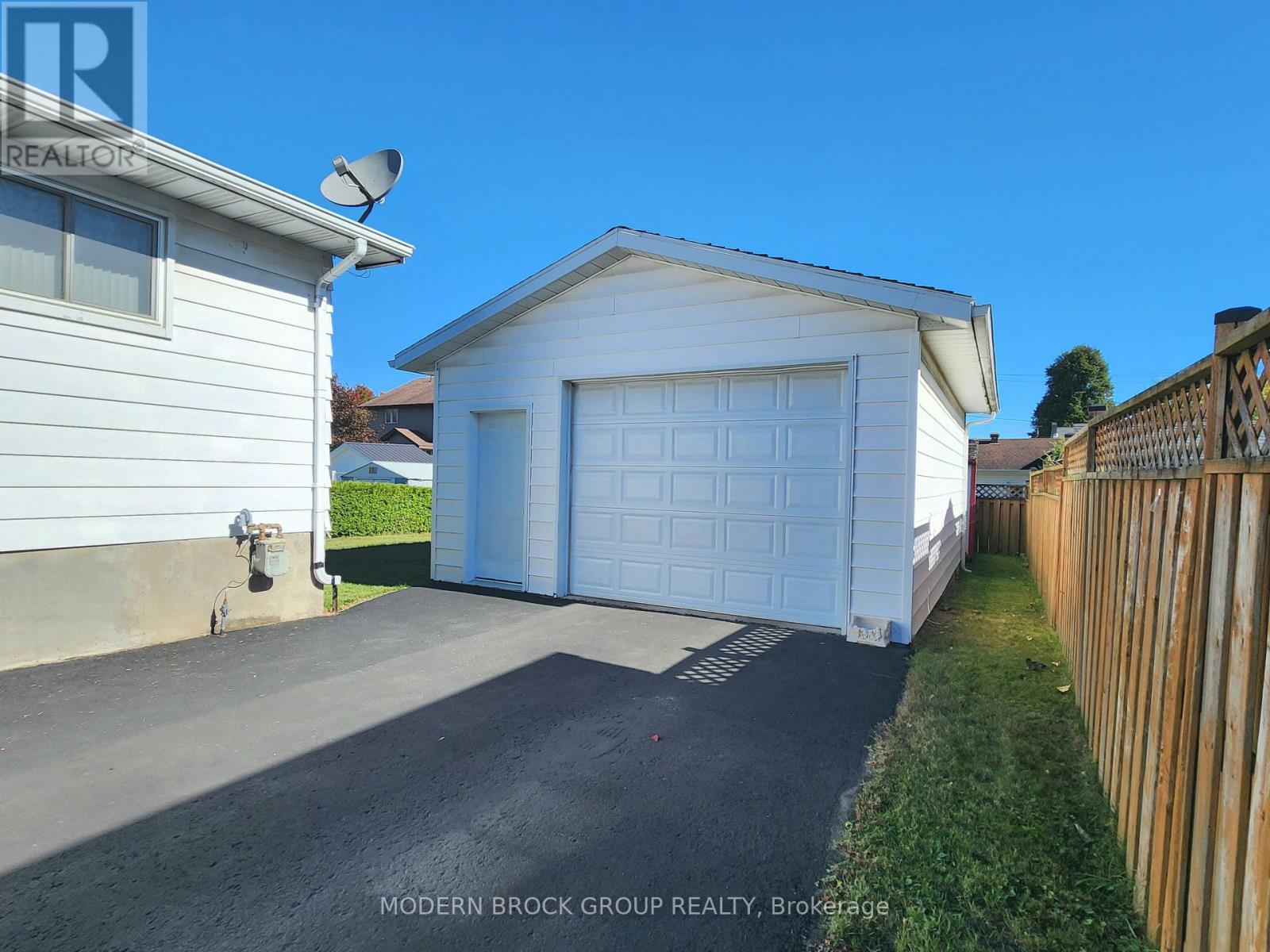 944 Mackenzie Road Property Photo 40