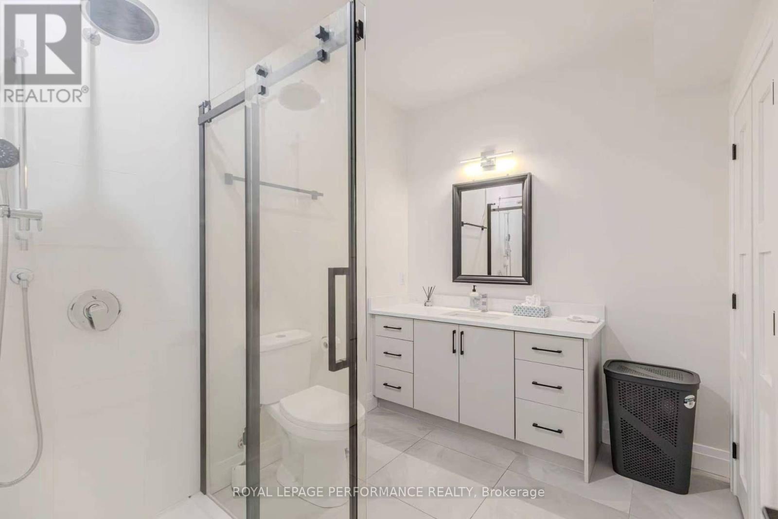 Unit B - 819 Aaron Avenue Property Photo 19
