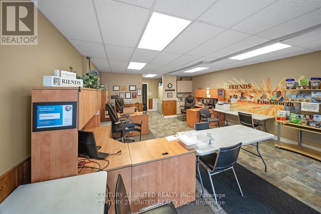 283 George Street N Property Photo 5