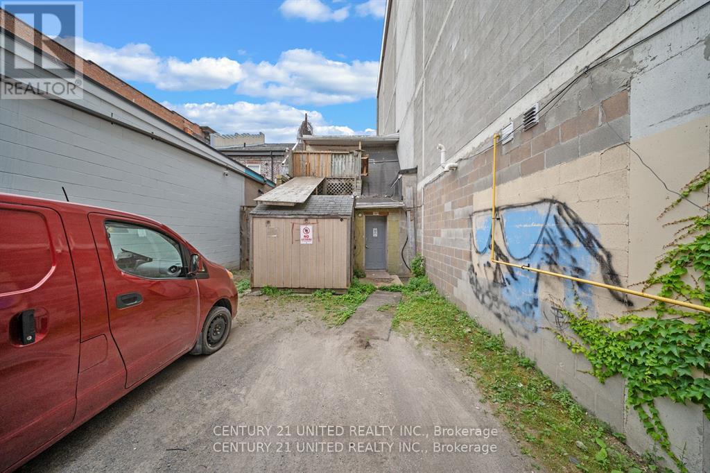 283 George Street N Property Photo 17