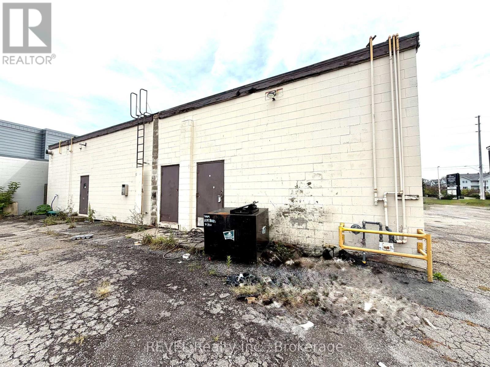 547-549 Ontario Street Property Photo 13