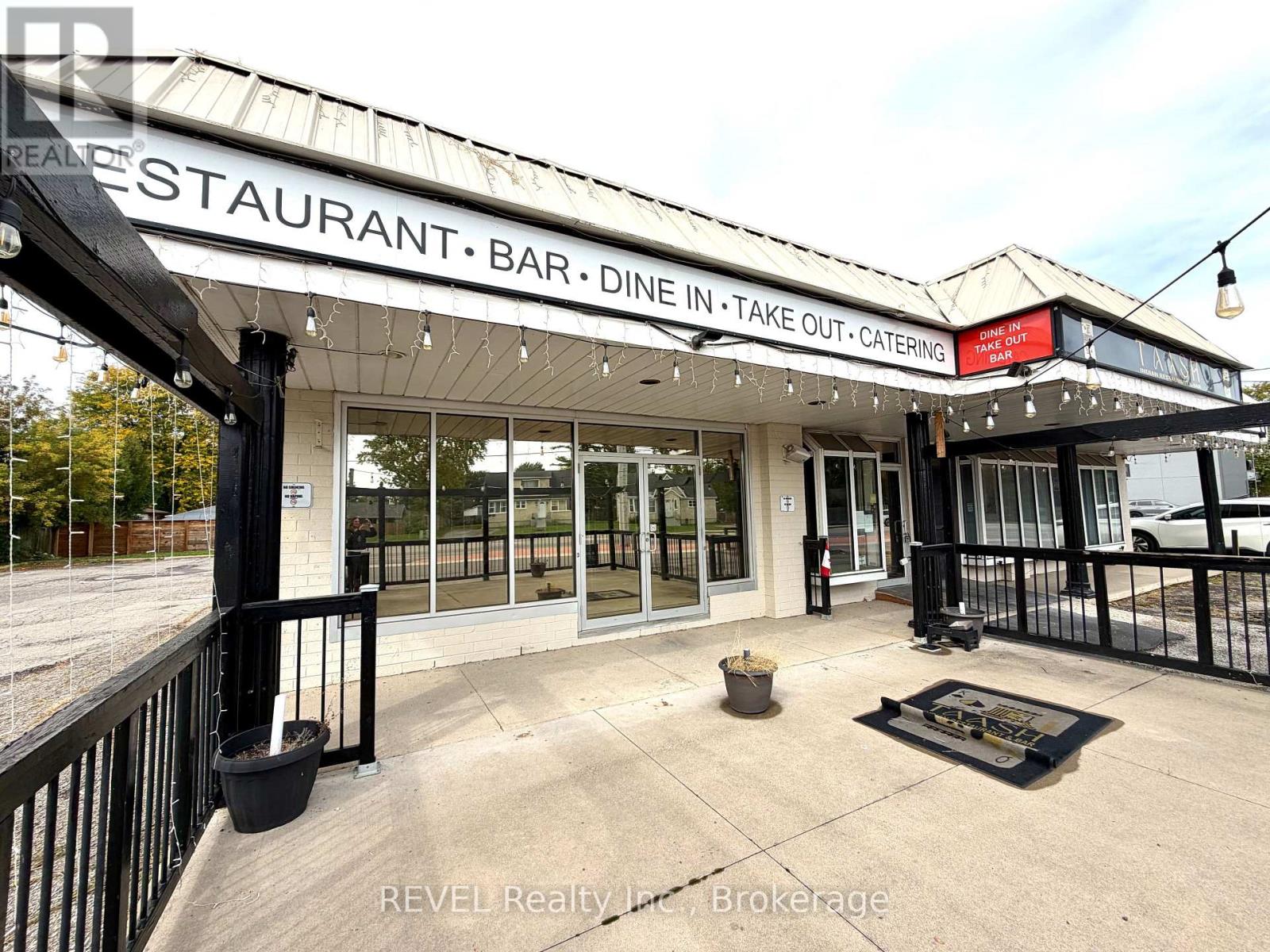 547-549 Ontario Street Property Photo 18