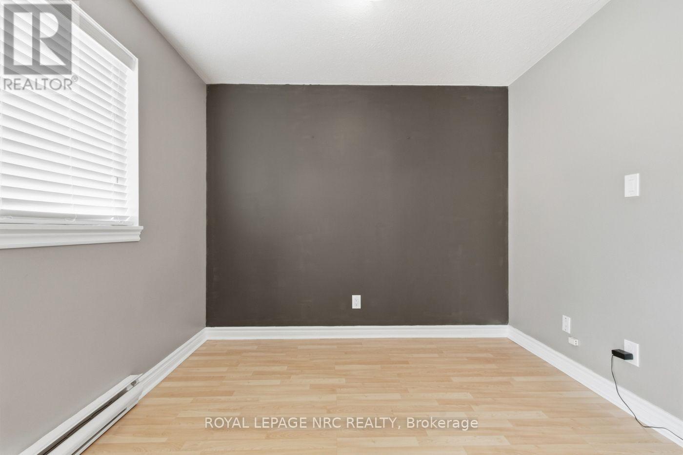 301 - 1061 Vansickle Road N Property Photo 12