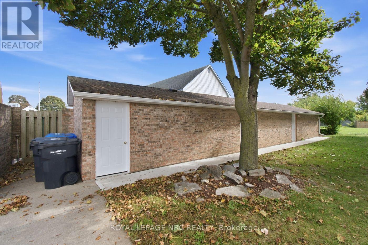 301 - 1061 Vansickle Road N Property Photo 23