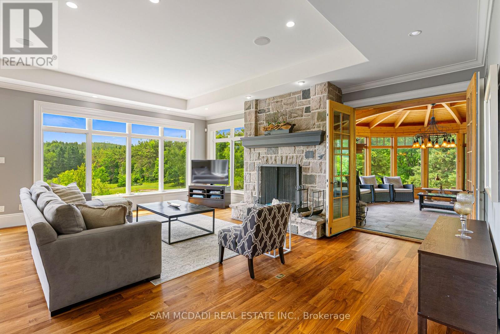 755557 2nd Line E Property Photo 11