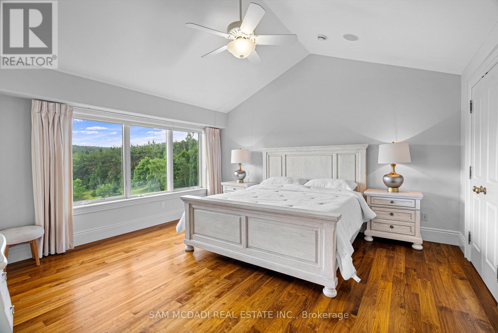 755557 2nd Line E Property Photo 23