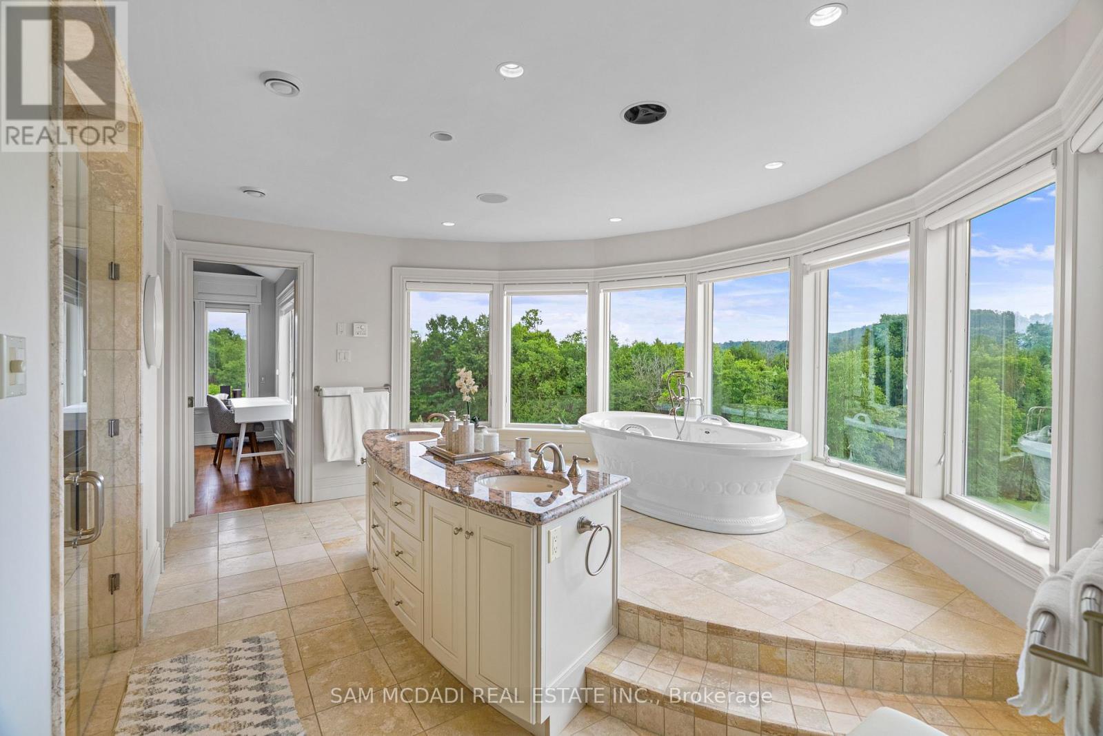 755557 2nd Line E Property Photo 24