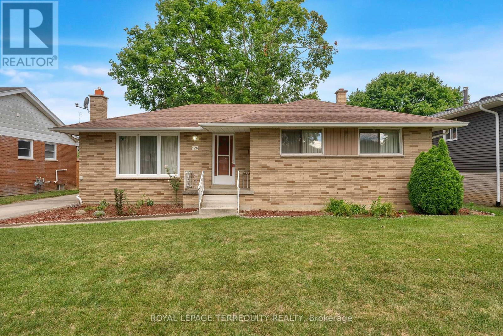 126 Partridge Crescent Property Photo 7