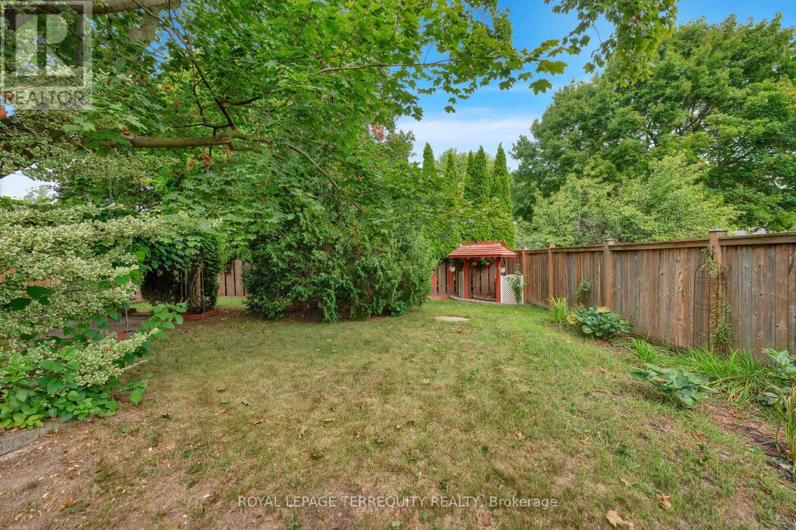 126 Partridge Crescent Property Photo 11