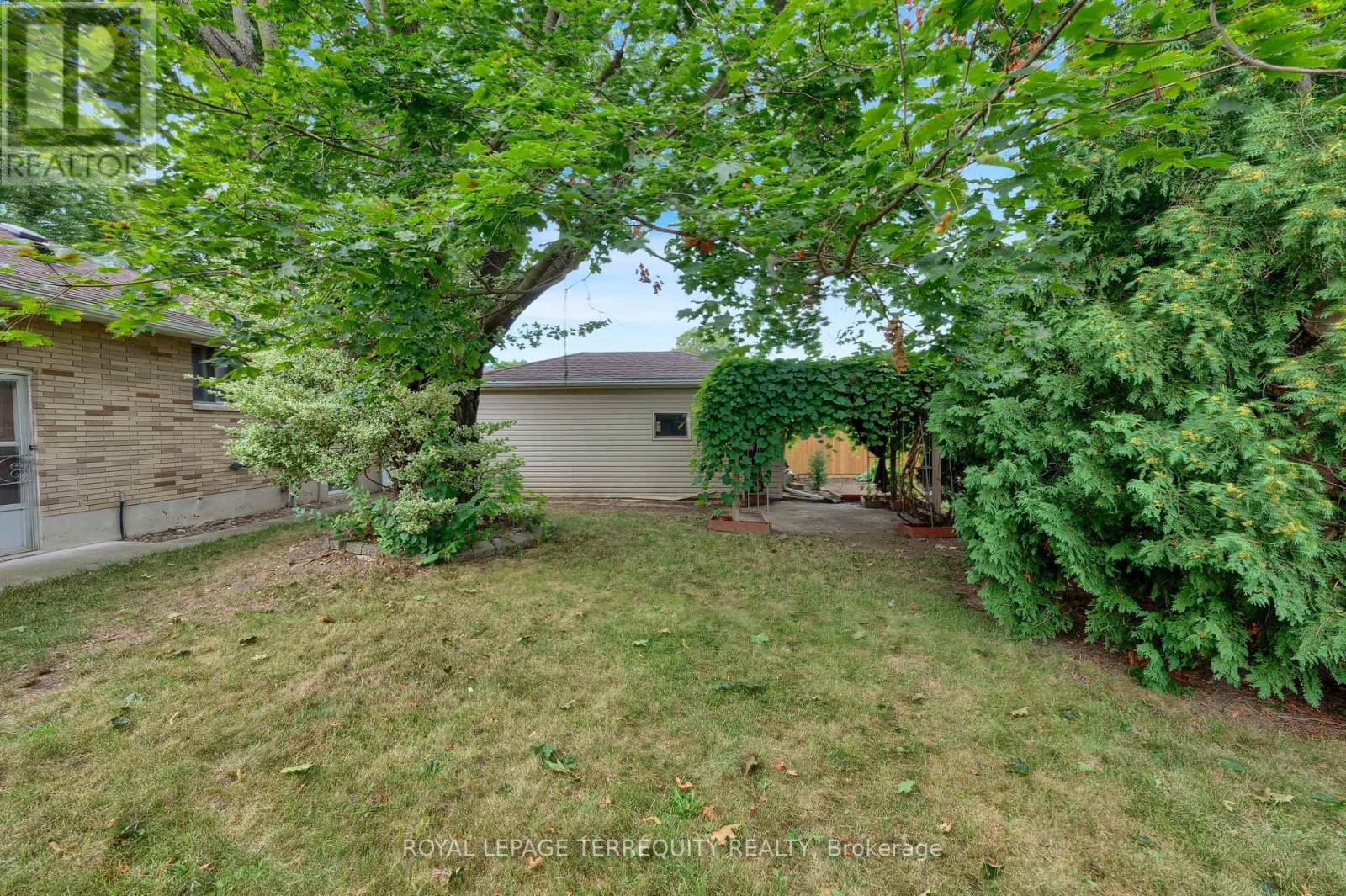 126 Partridge Crescent Property Photo 12
