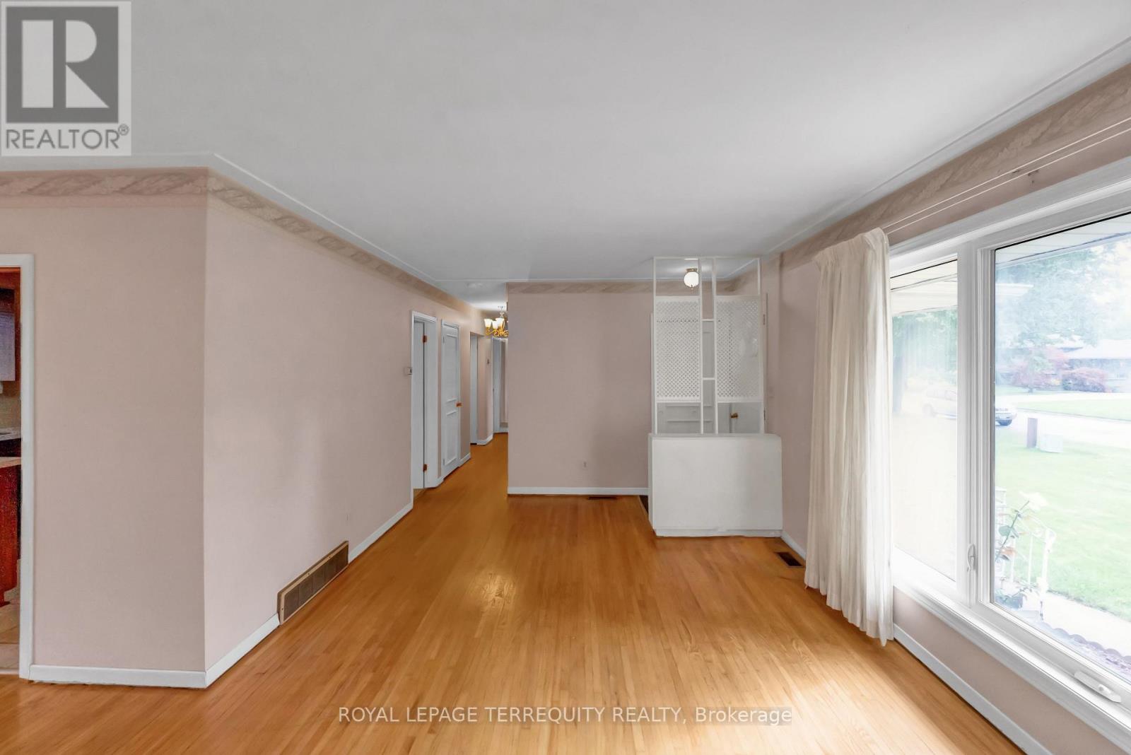 126 Partridge Crescent Property Photo 21