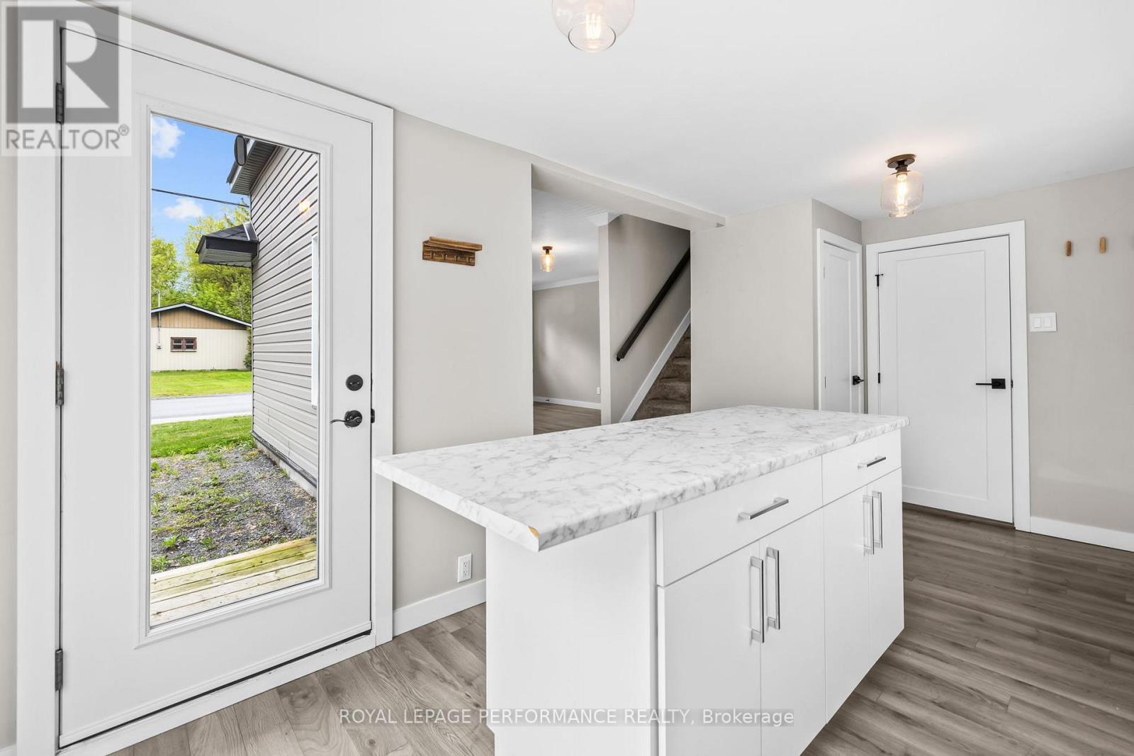 6 Spring Street Property Photo 8
