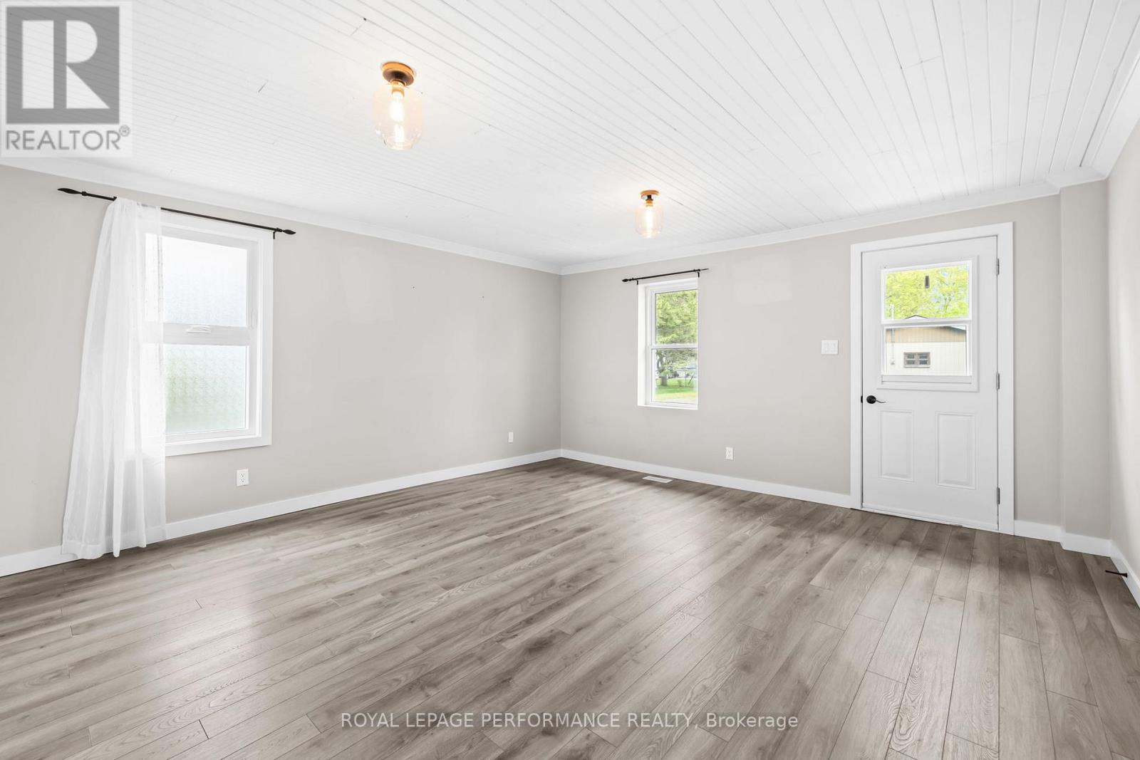 6 Spring Street Property Photo 14