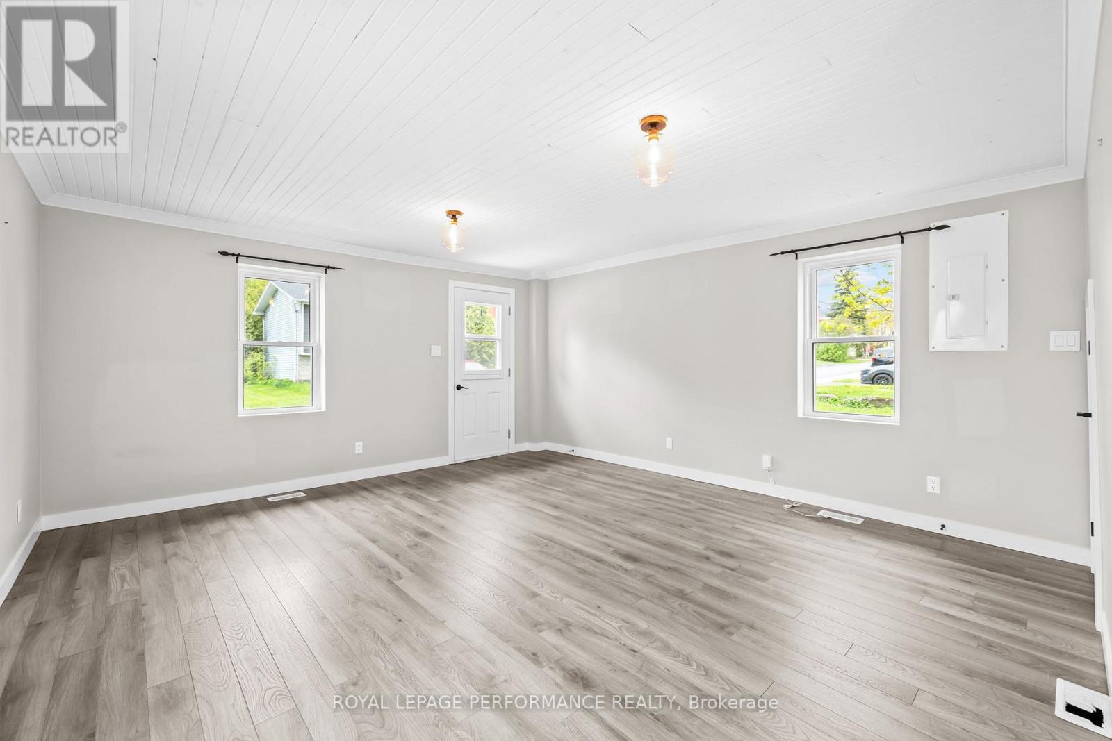 6 Spring Street Property Photo 17
