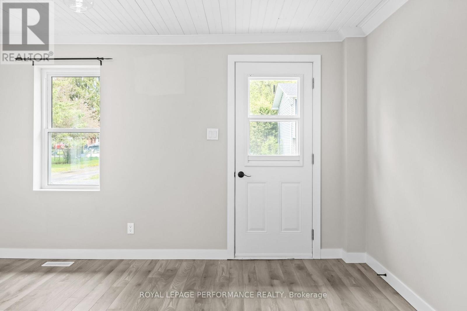 6 Spring Street Property Photo 18