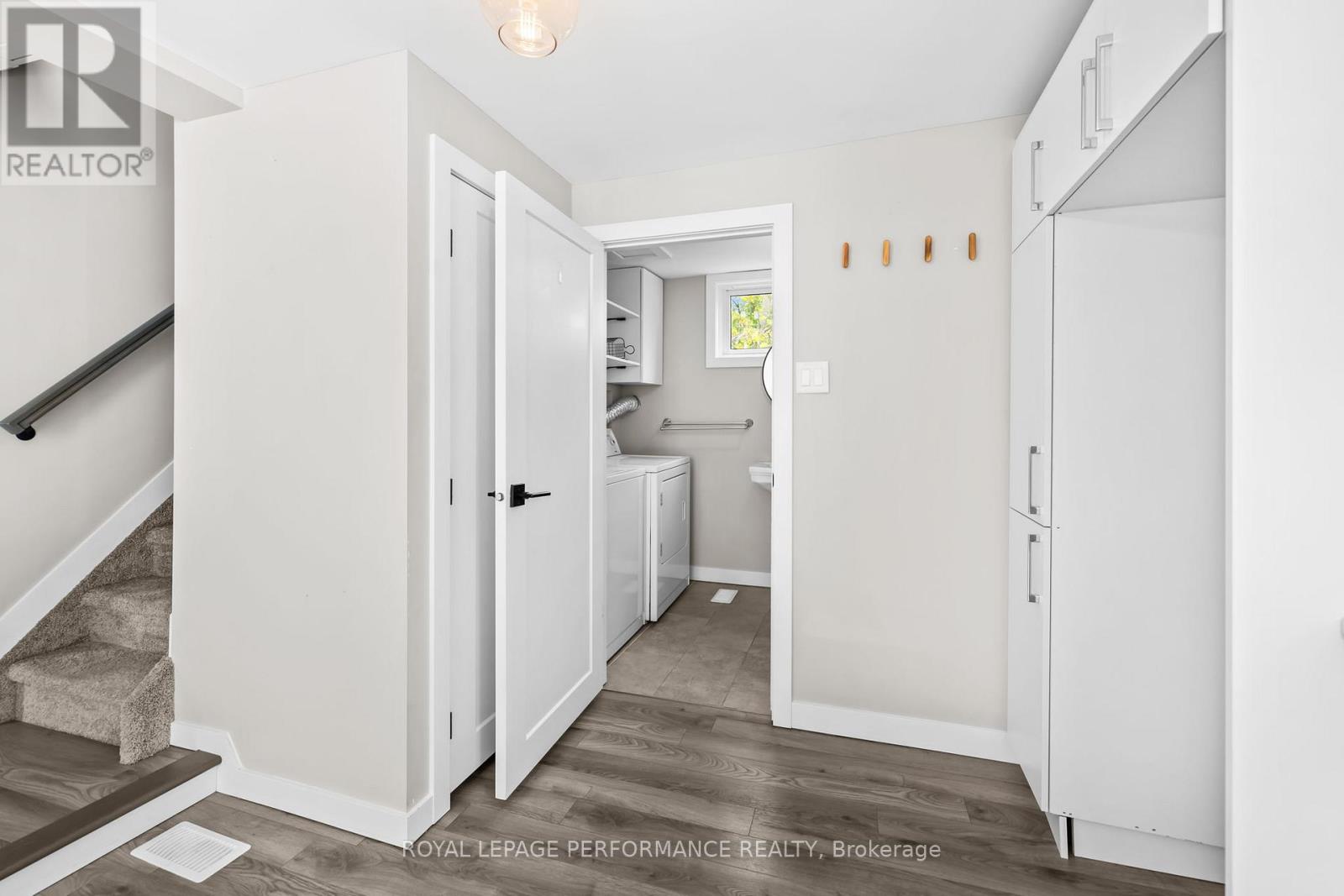 6 Spring Street Property Photo 19