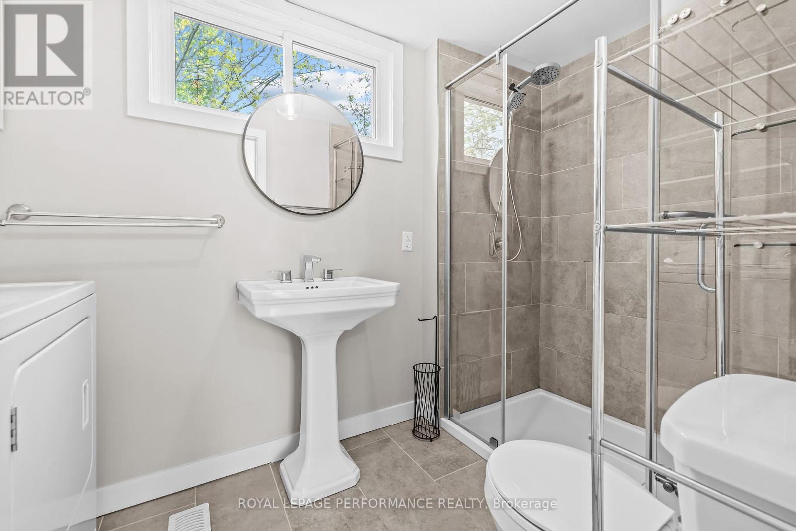 6 Spring Street Property Photo 21