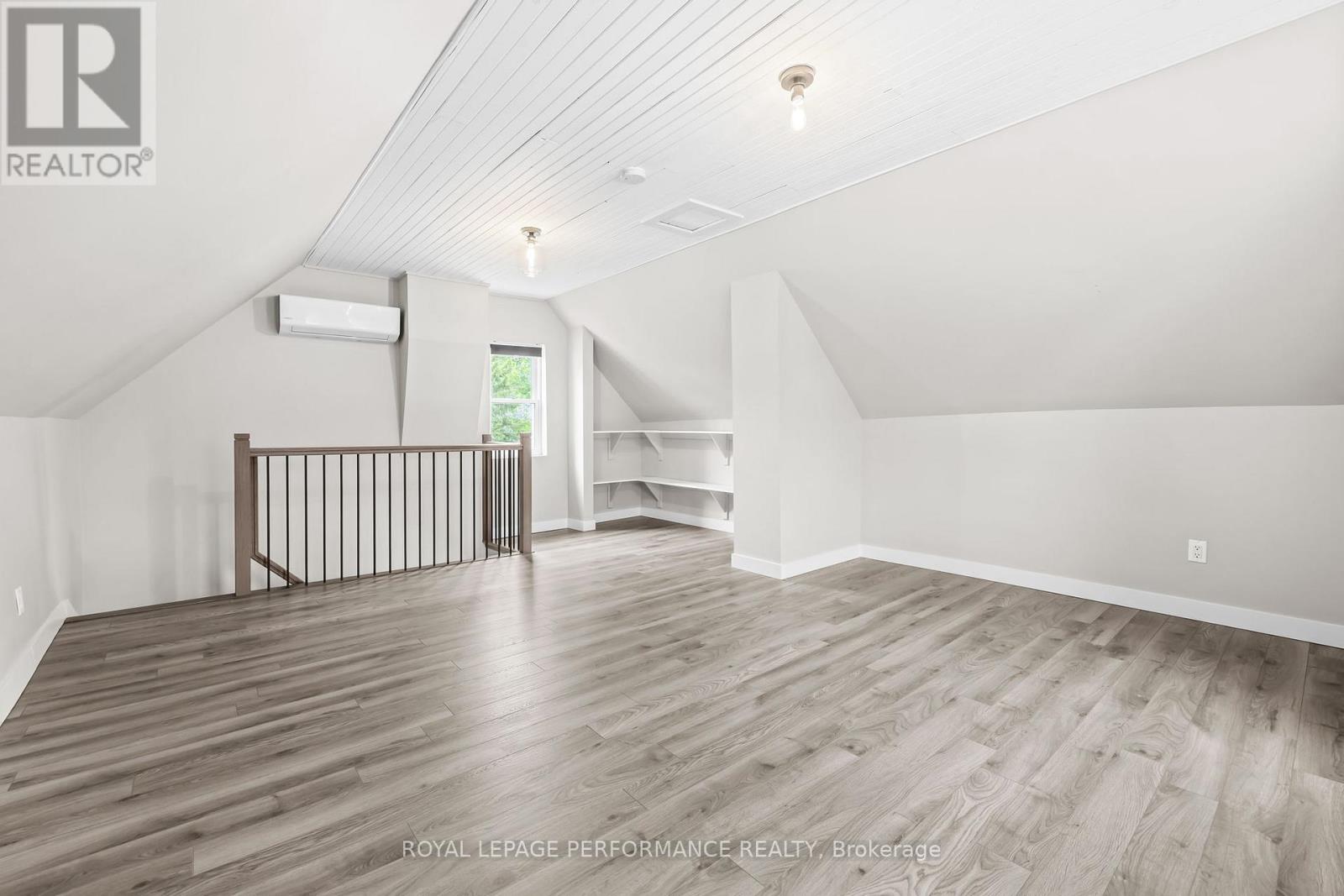 6 Spring Street Property Photo 26