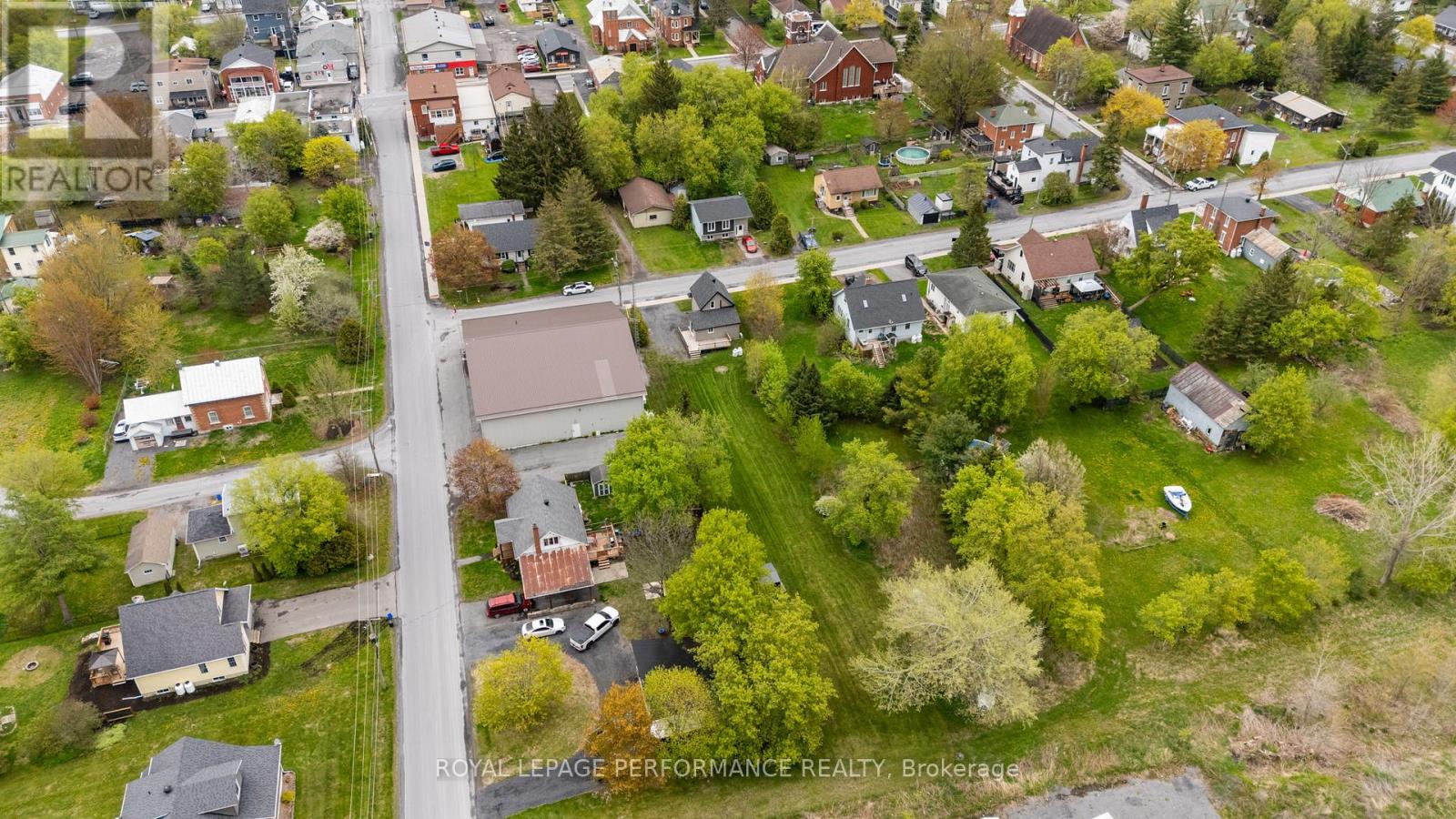 6 Spring Street Property Photo 46