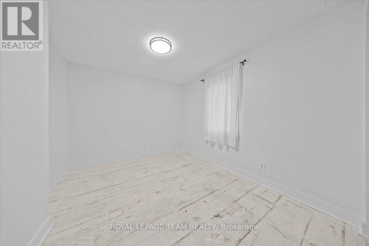 135 Upper Lorne Place Property Photo 21