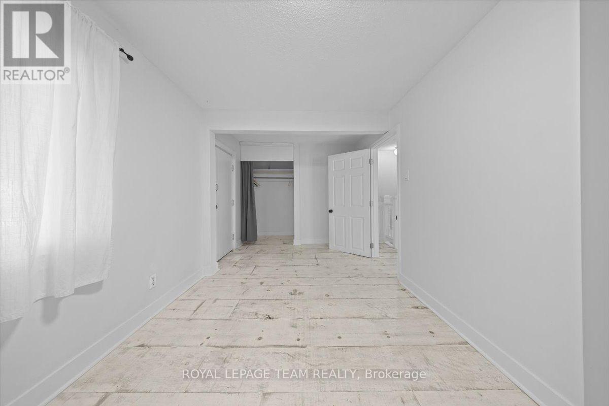 135 Upper Lorne Place Property Photo 22