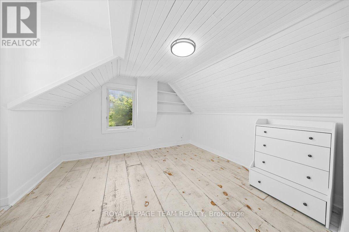 135 Upper Lorne Place Property Photo 29