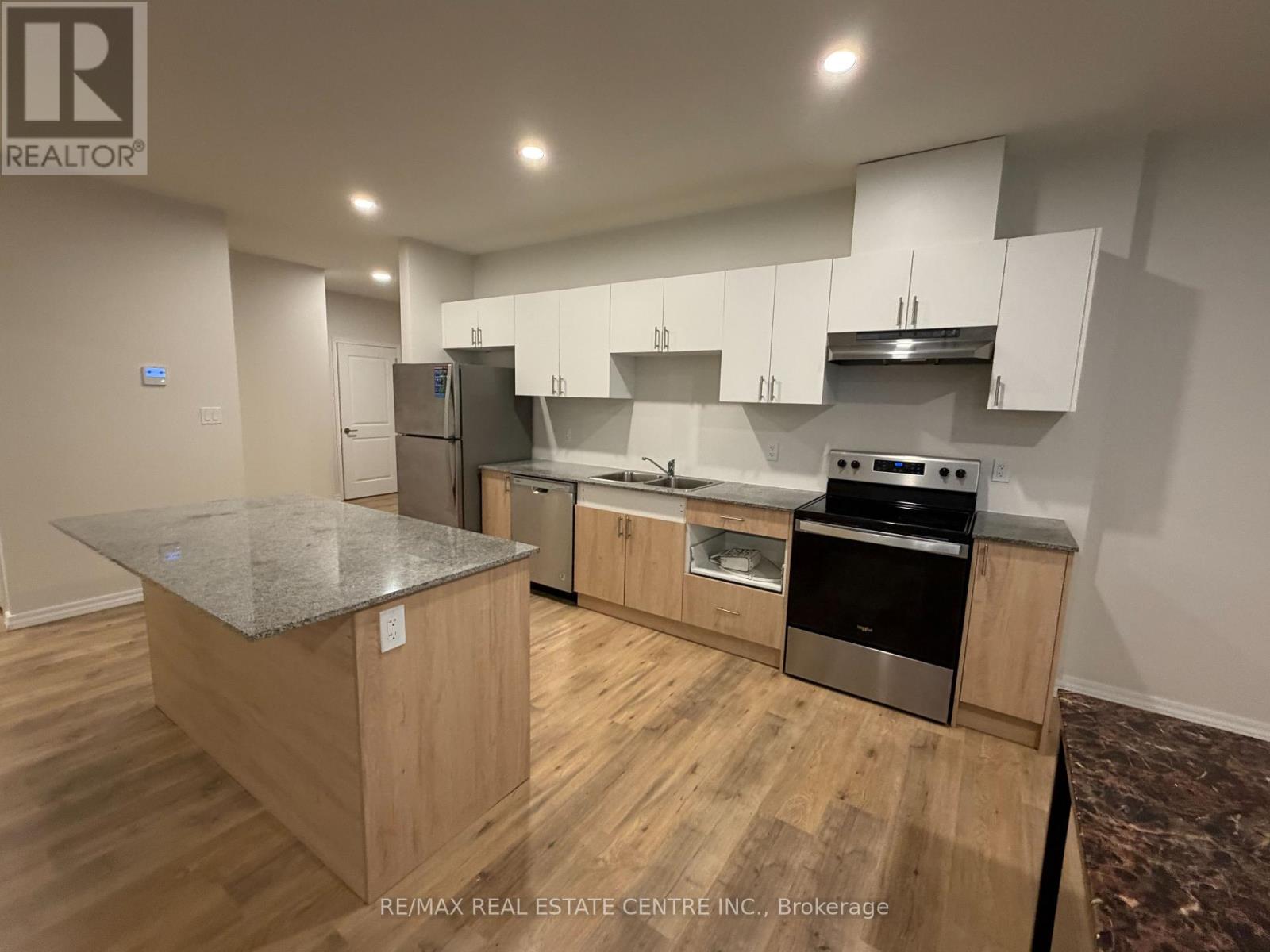 105a - 1098 Paisley Road Property Photo 12