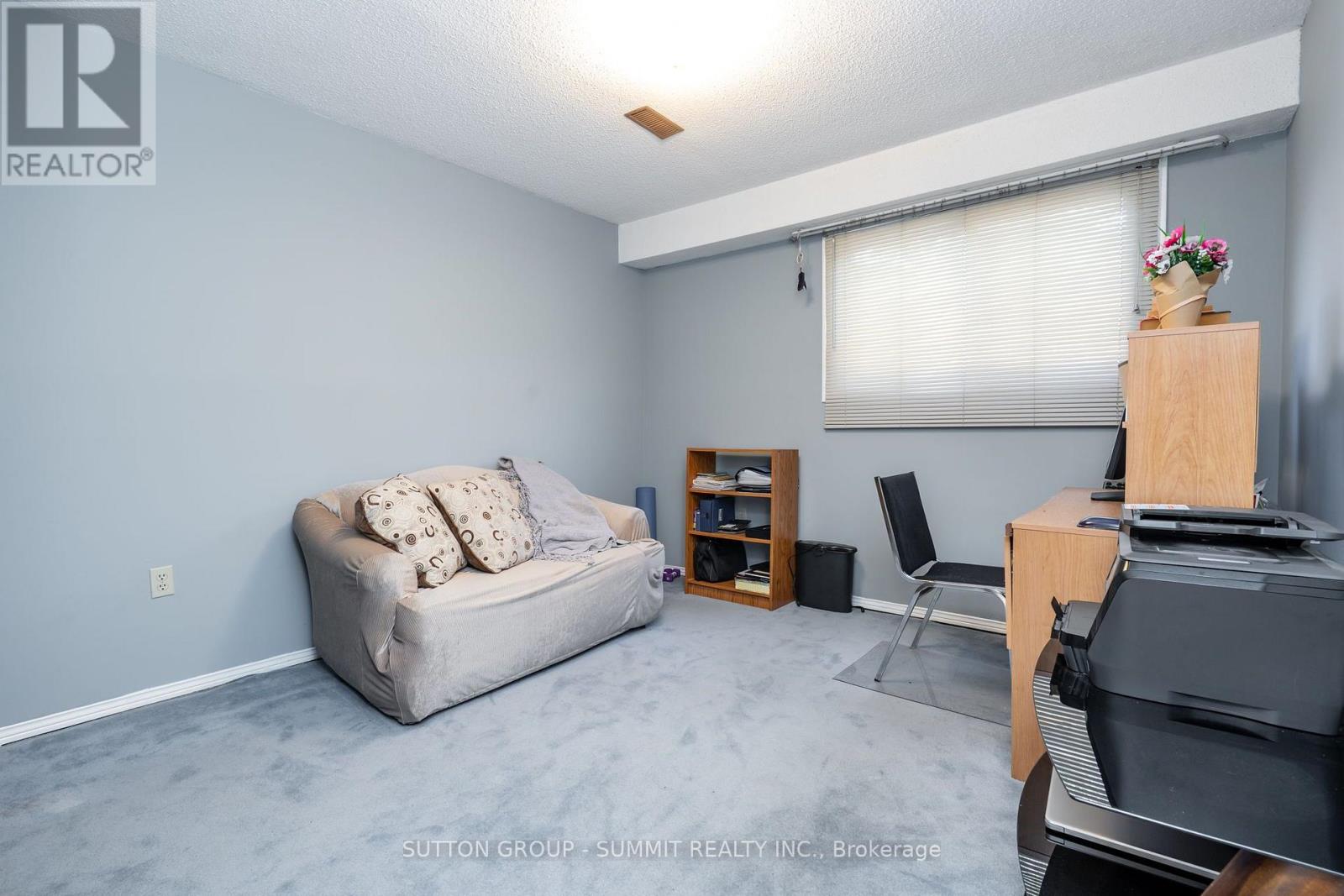 437 Eaglewood Drive Property Photo 14
