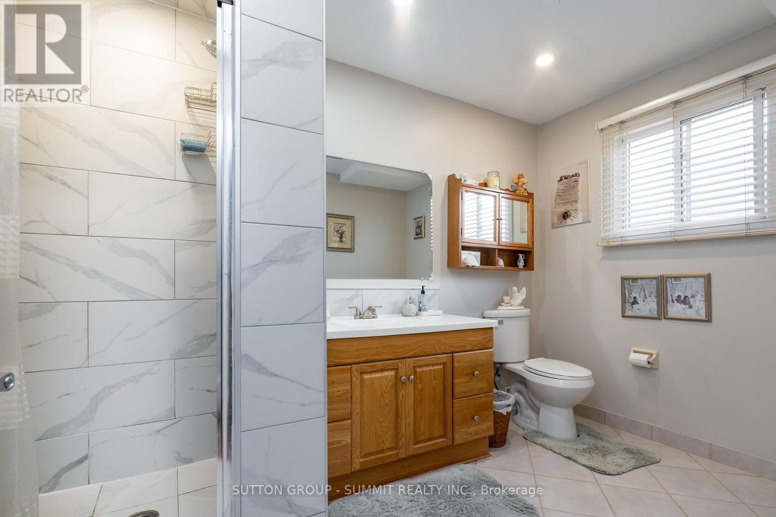 437 Eaglewood Drive Property Photo 16