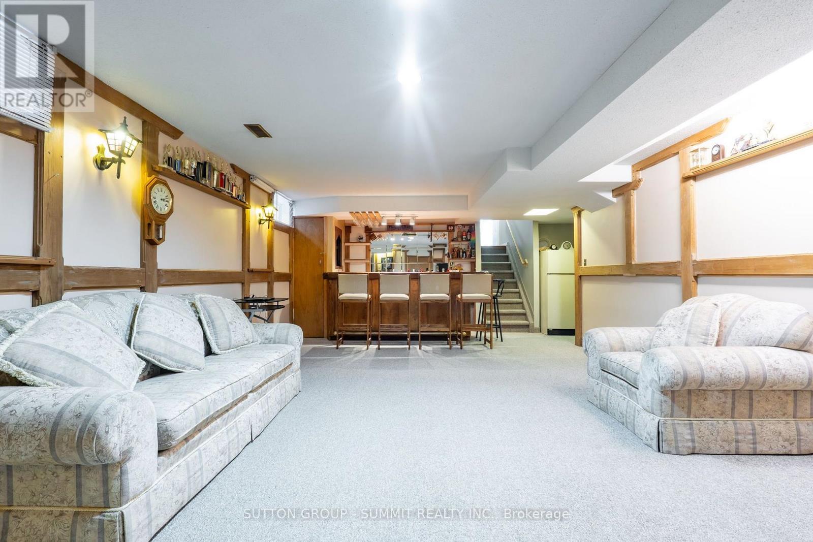 437 Eaglewood Drive Property Photo 28
