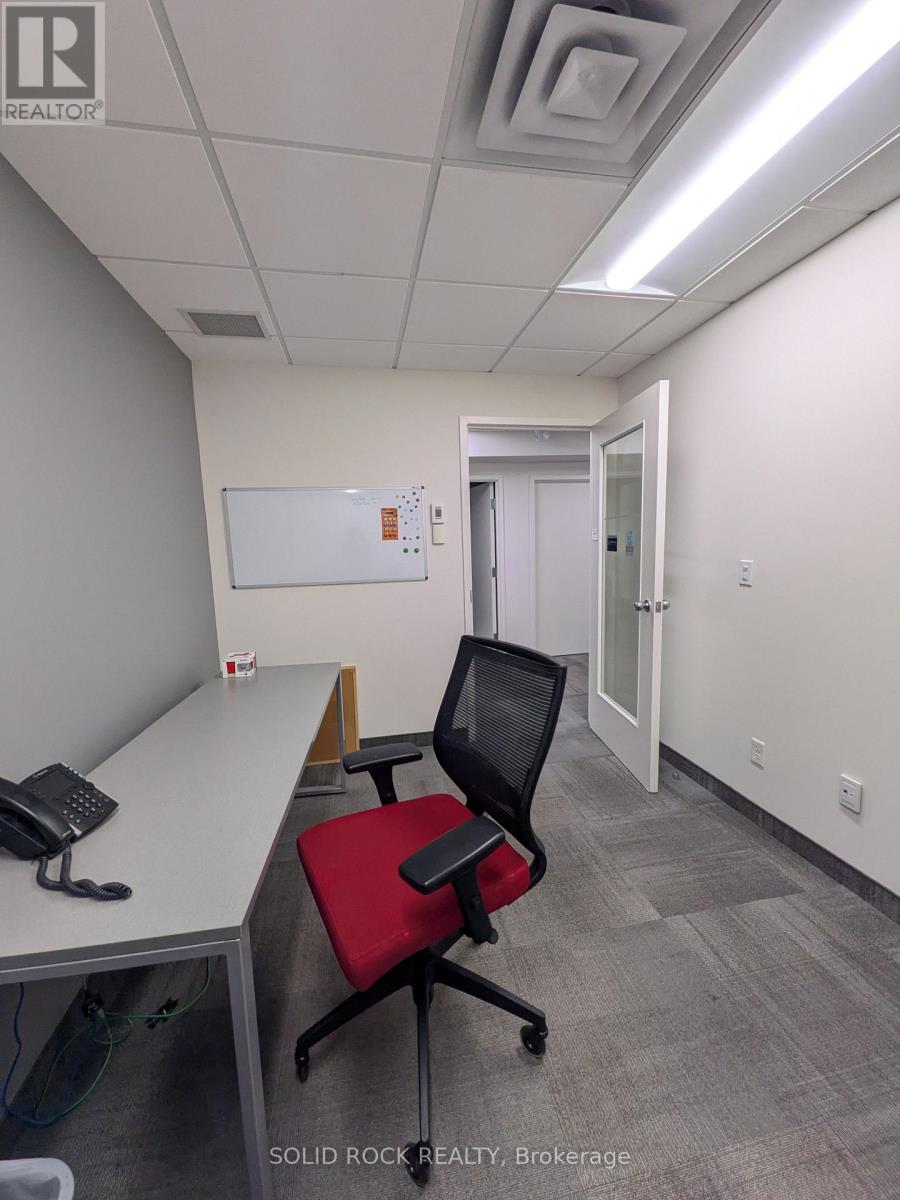 #209 - 5 Corvus Court Property Photo 9