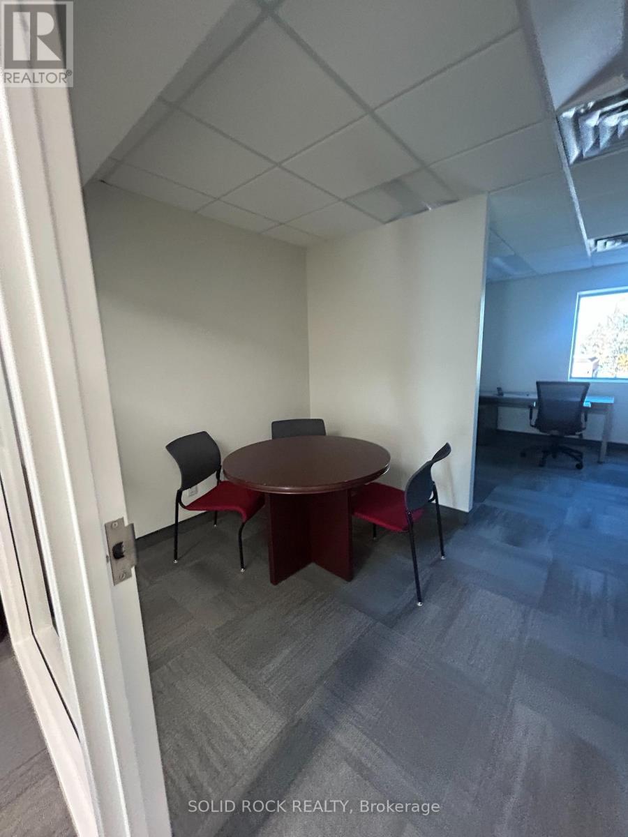 #211 - 5 Corvus Court Property Photo 4