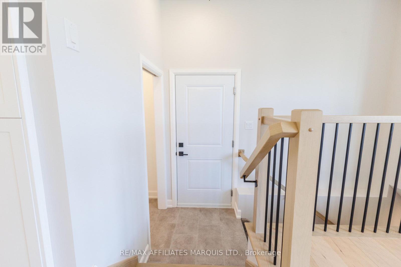 49 Clover Lane Property Photo 11