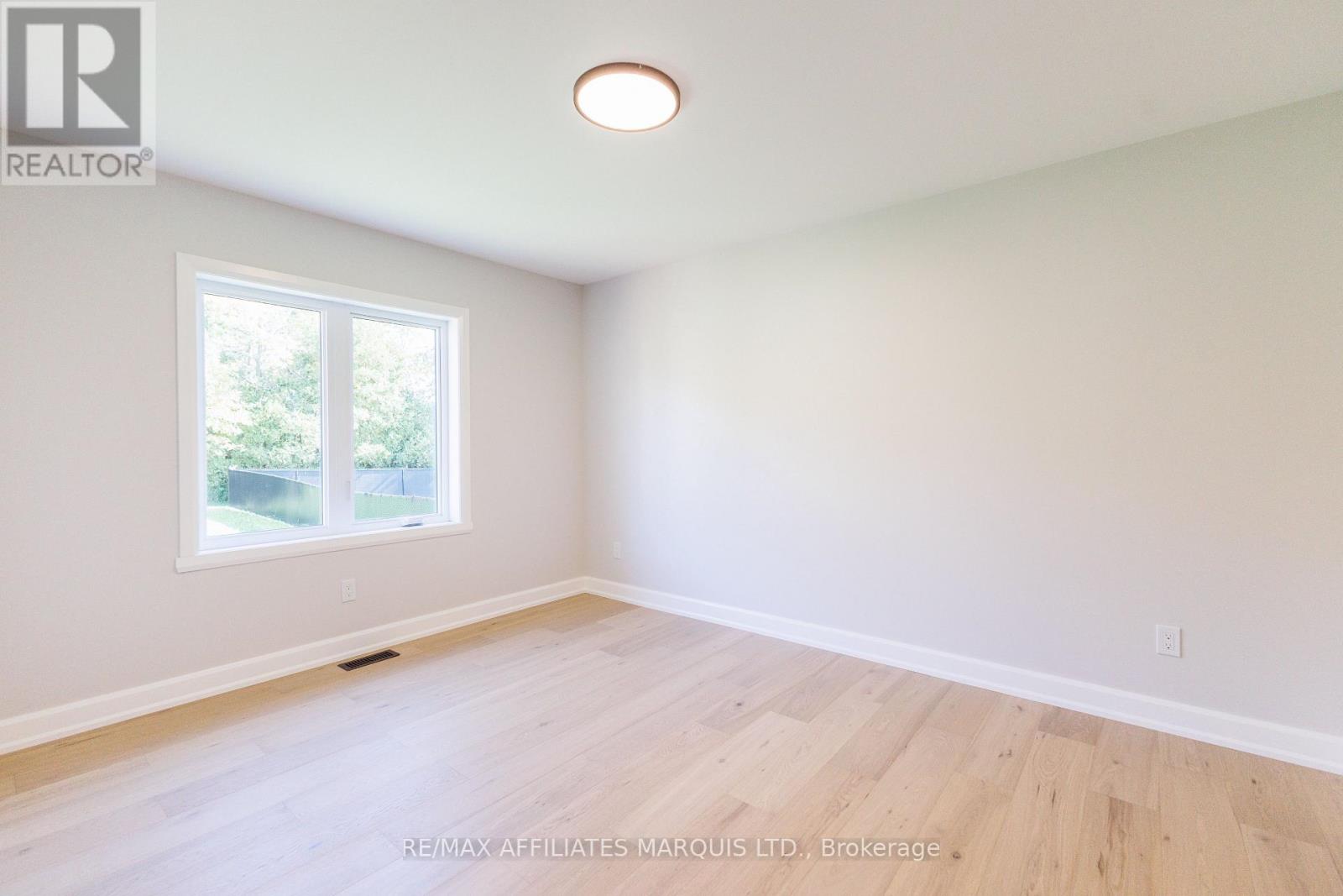 49 Clover Lane Property Photo 22