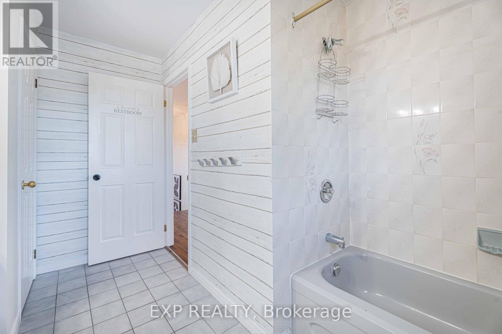 1950 Mapleridge Drive Property Photo 34