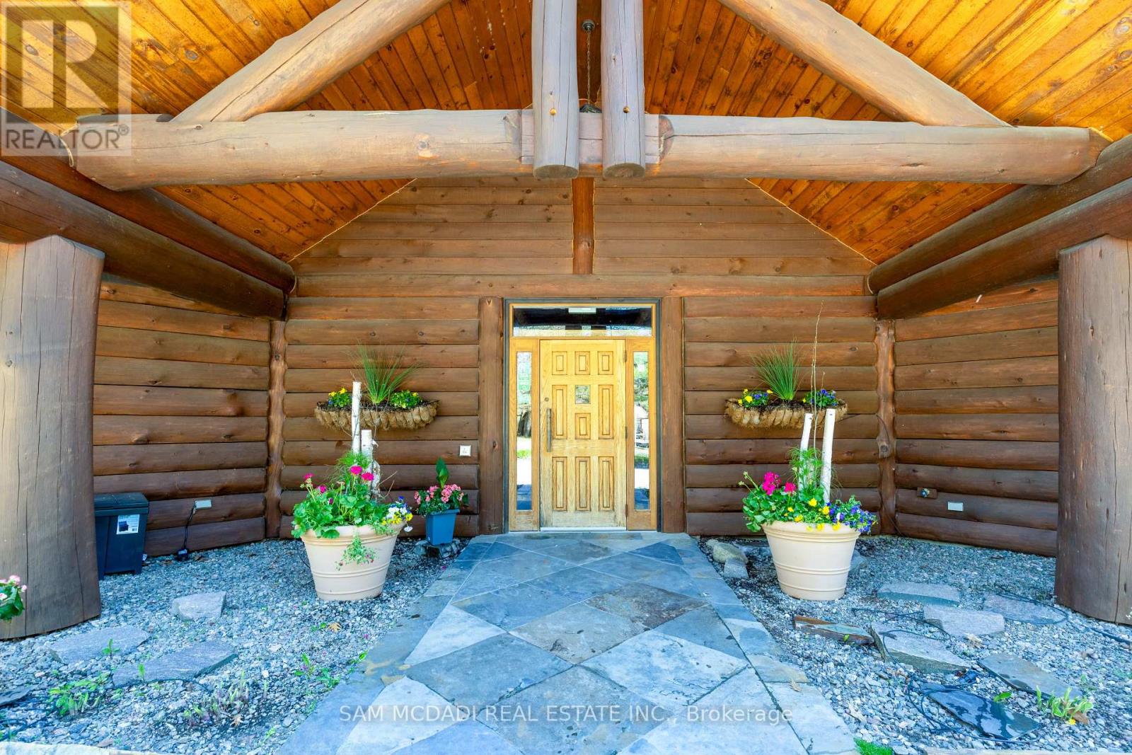 9 Little Beaver Boulevard Property Photo 8