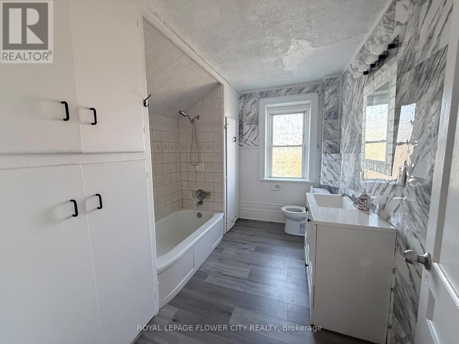 Main - 156097 Highway 10 Property Photo 12