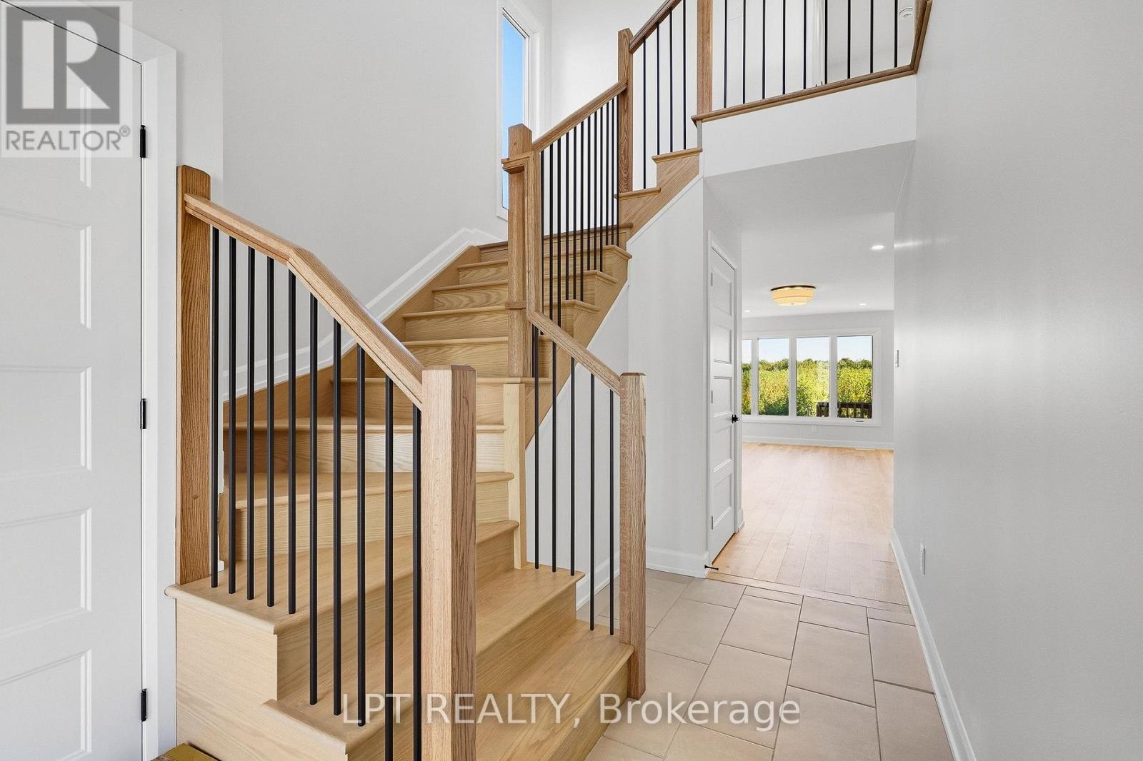 72 Chateauguay Street Property Photo 4