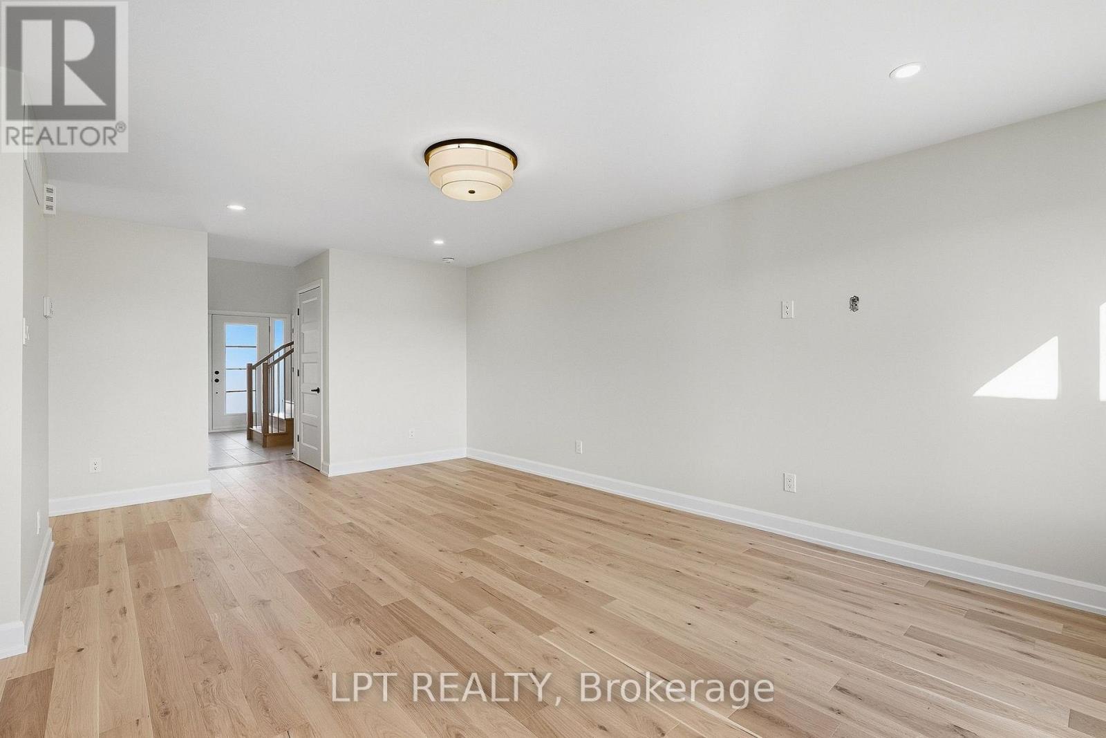72 Chateauguay Street Property Photo 5
