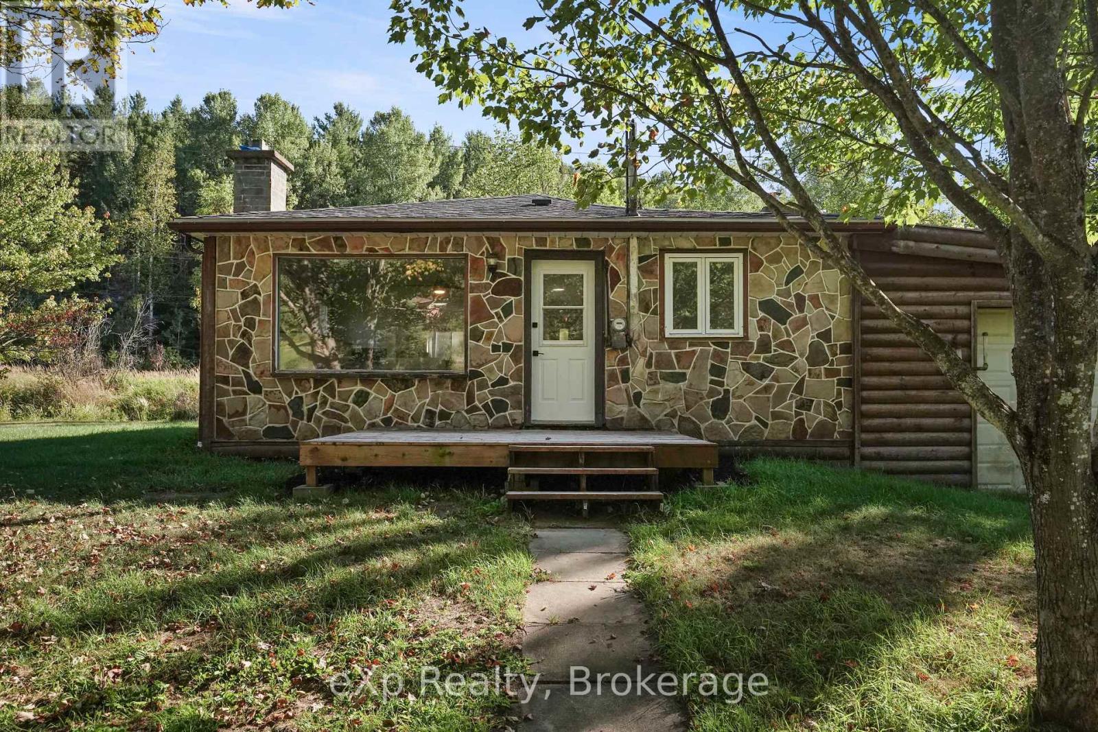 5700 17 Highway Property Photo 2
