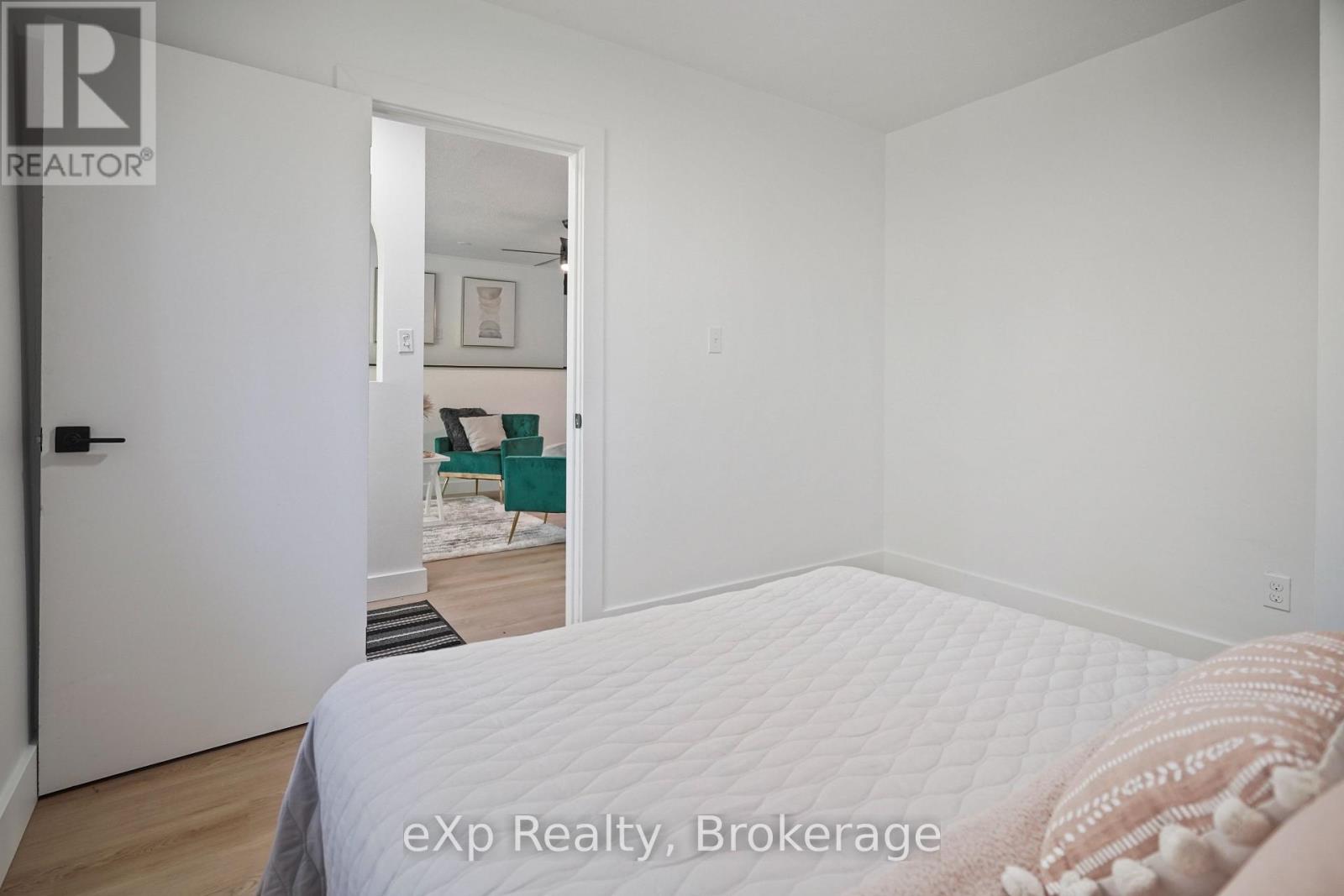 5700 17 Highway Property Photo 4