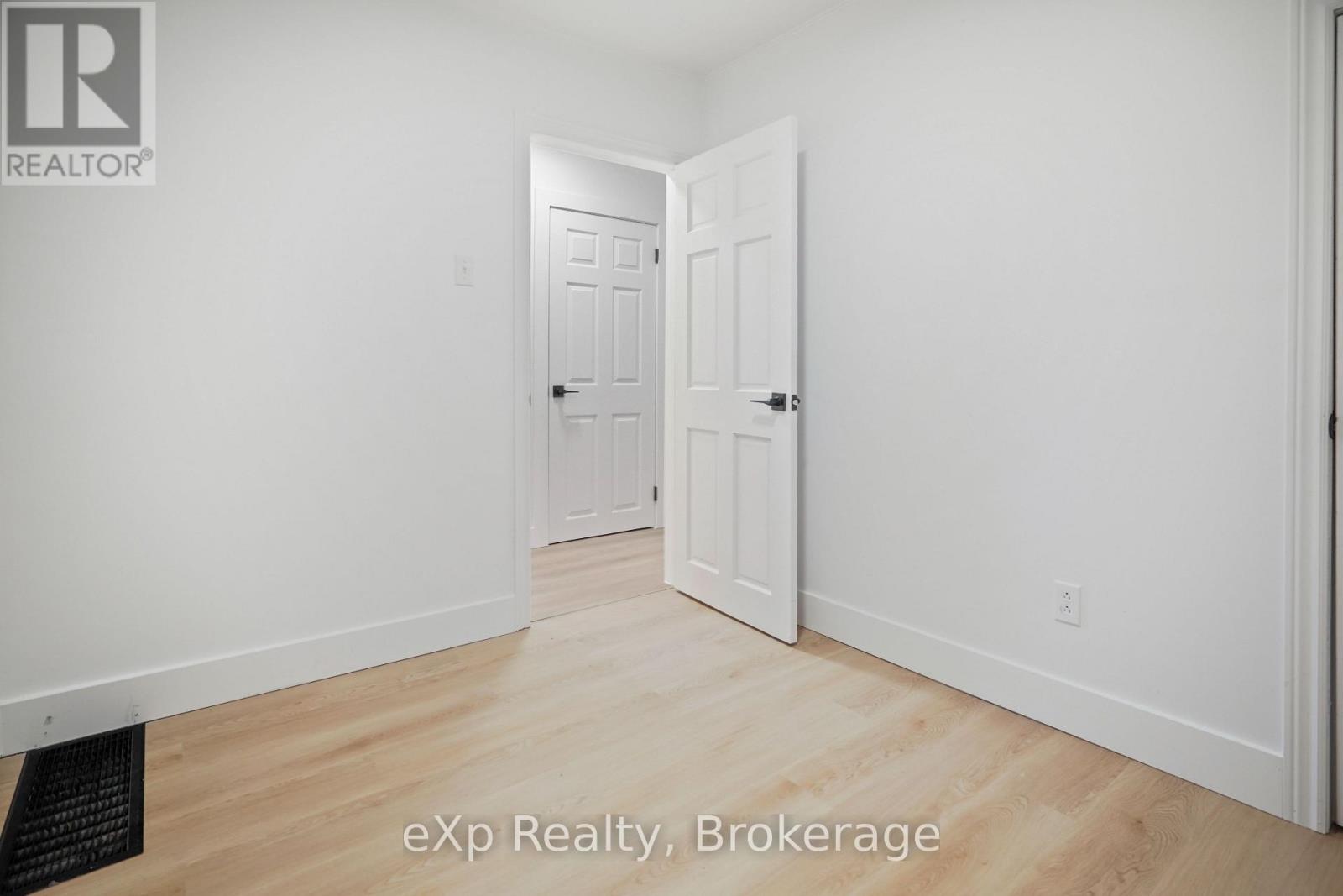 5700 17 Highway Property Photo 22