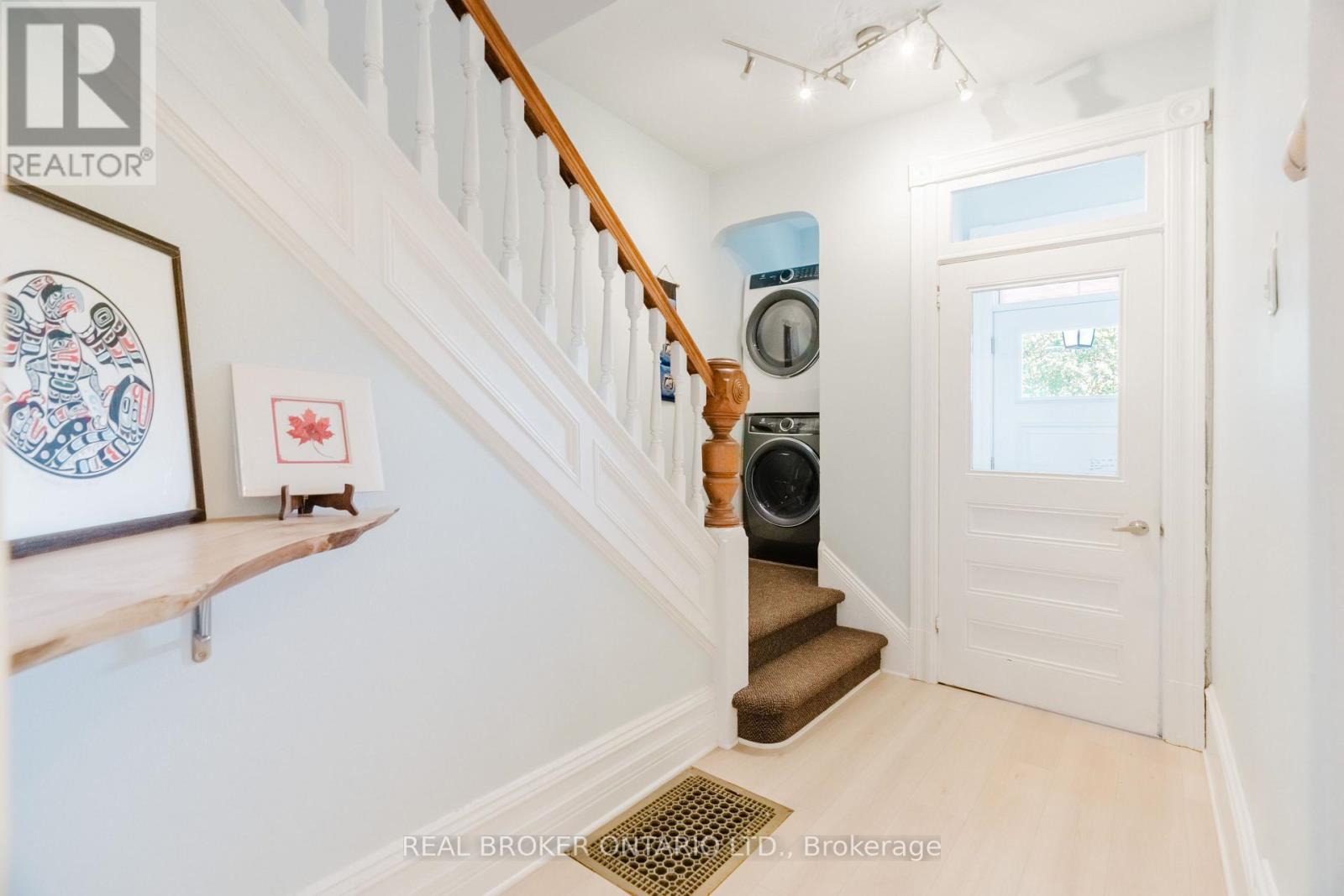 33 Argyle Avenue Property Photo 2