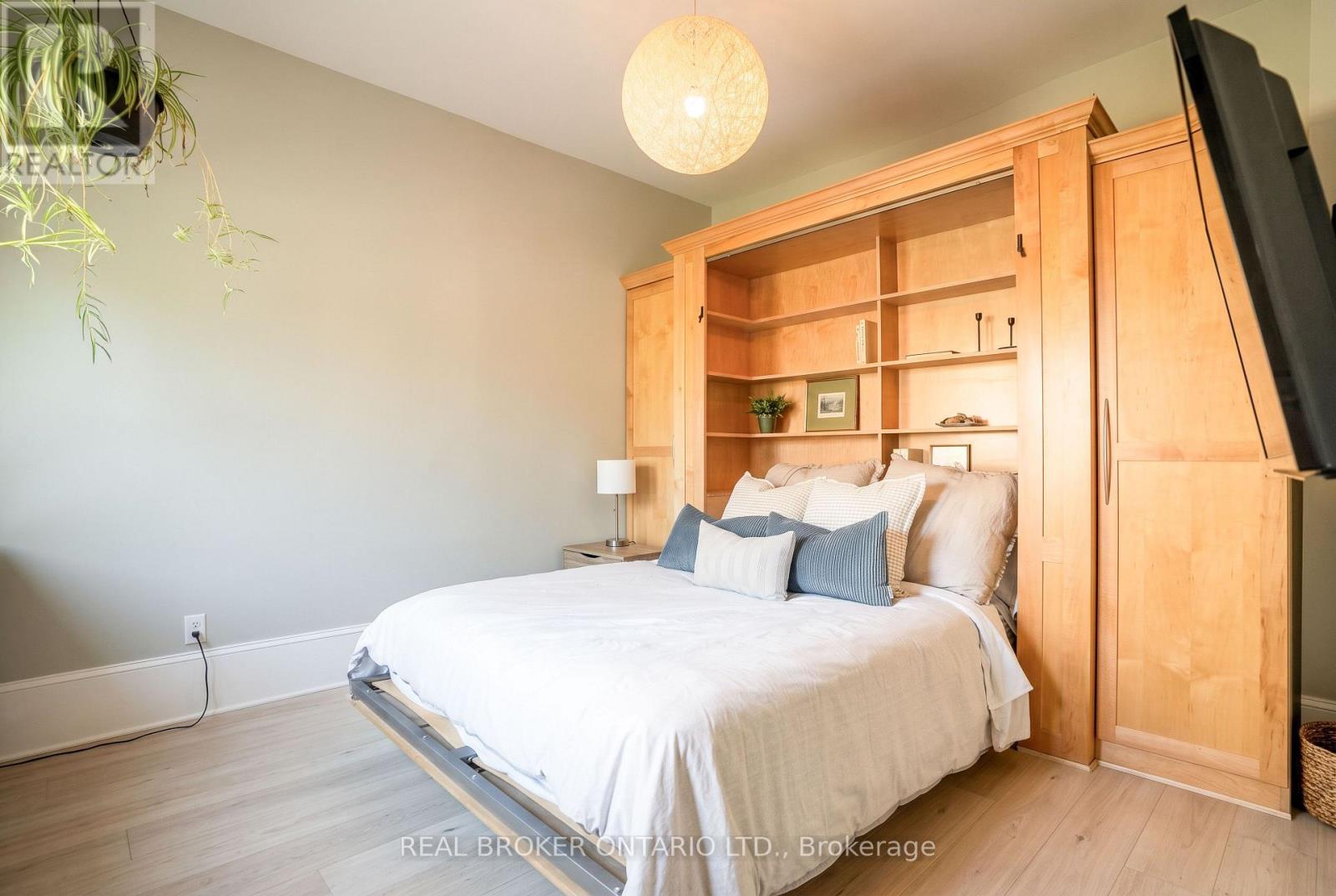 33 Argyle Avenue Property Photo 8