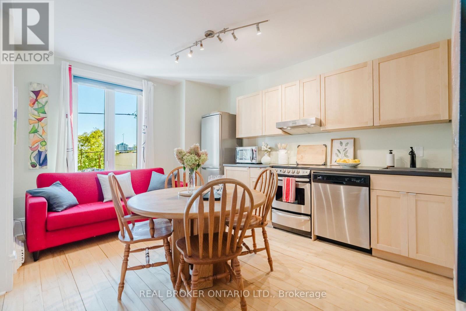 33 Argyle Avenue Property Photo 12