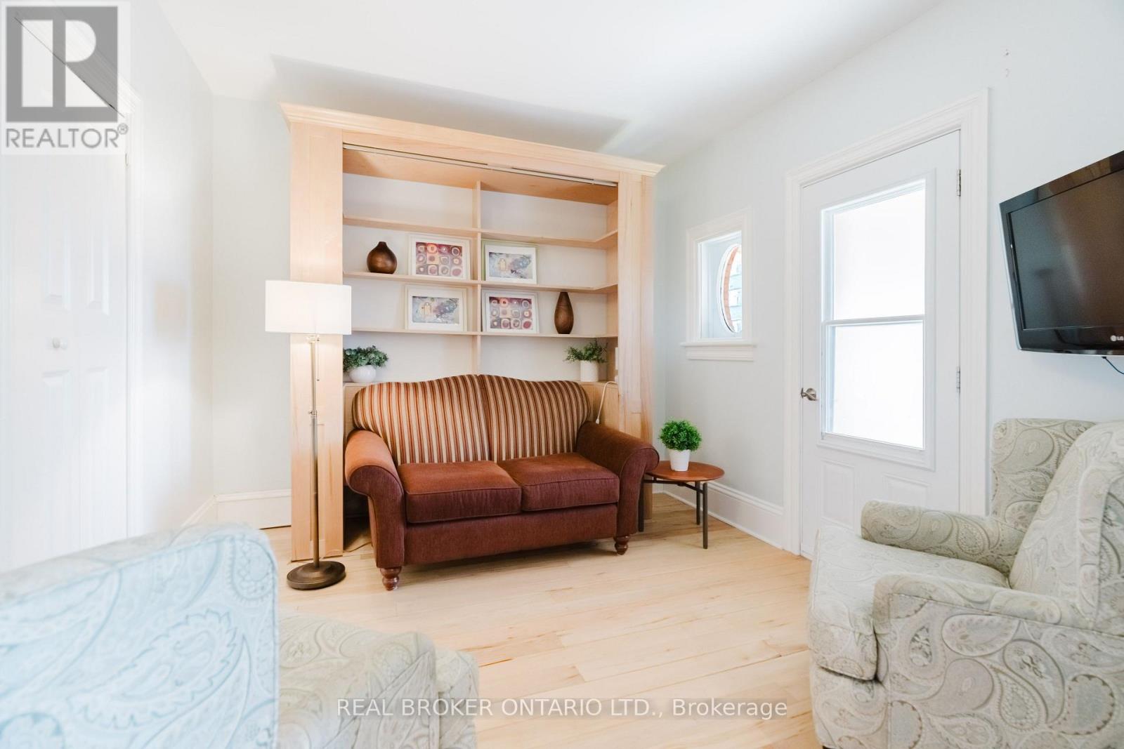 33 Argyle Avenue Property Photo 16