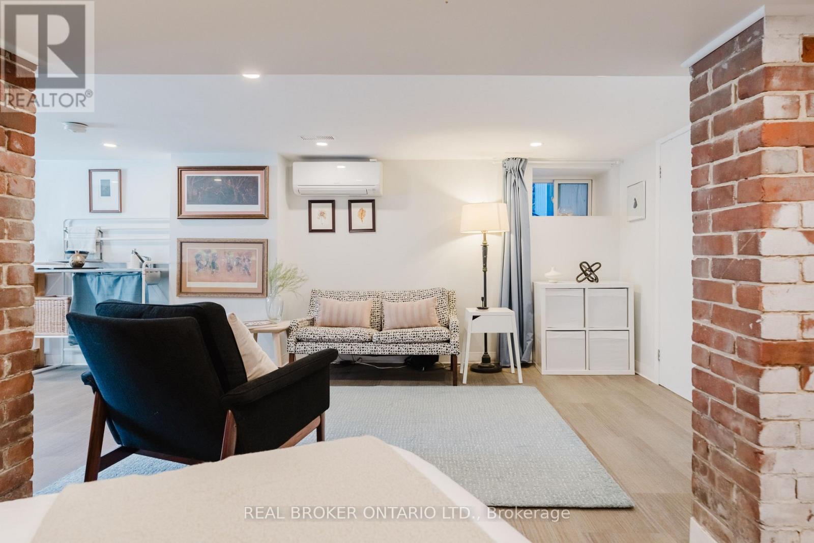 33 Argyle Avenue Property Photo 43