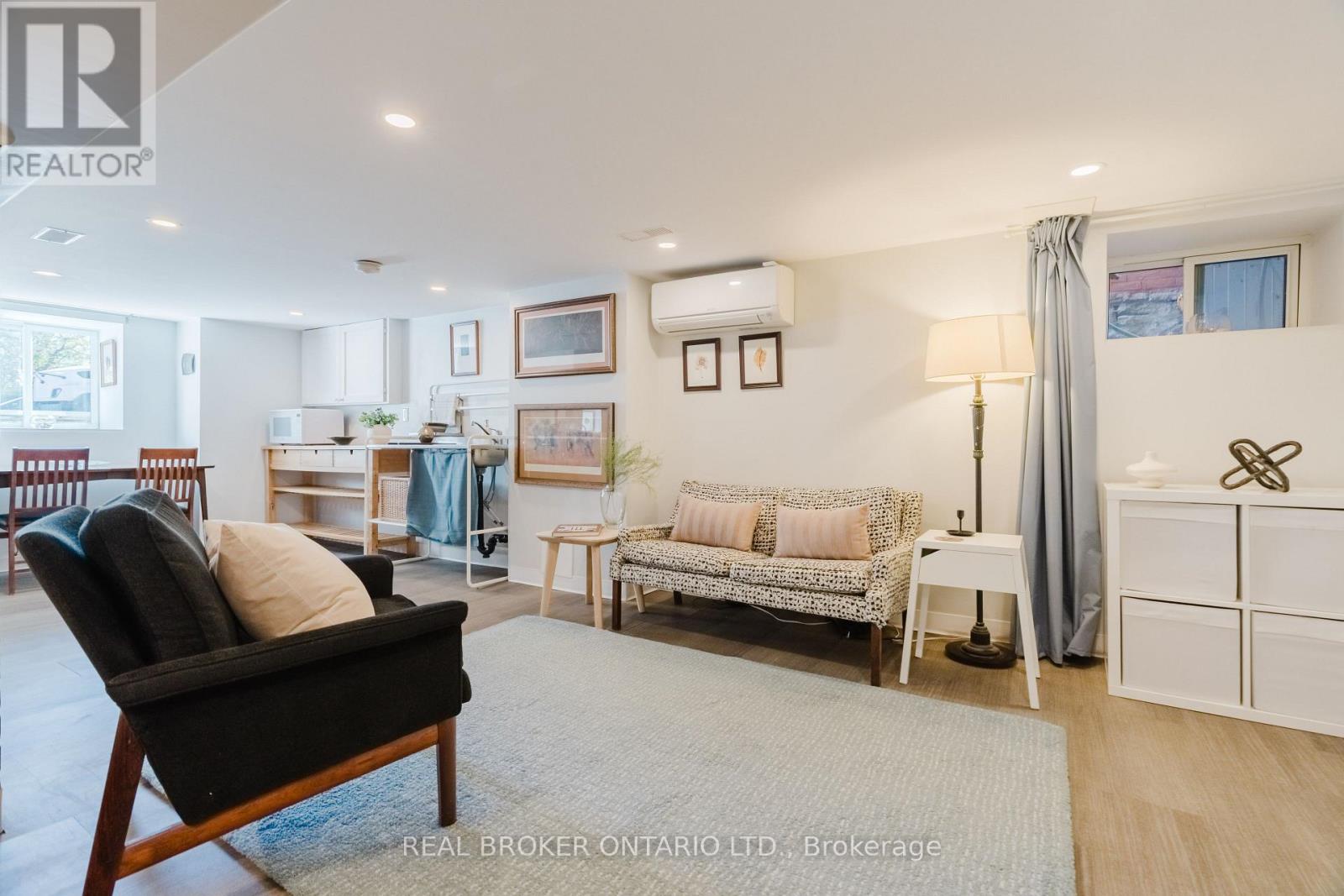 33 Argyle Avenue Property Photo 44
