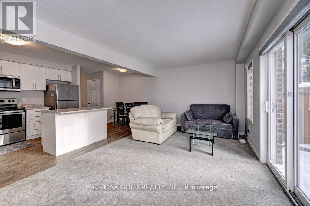 35 - 50 Pinnacle Drive Property Photo 3